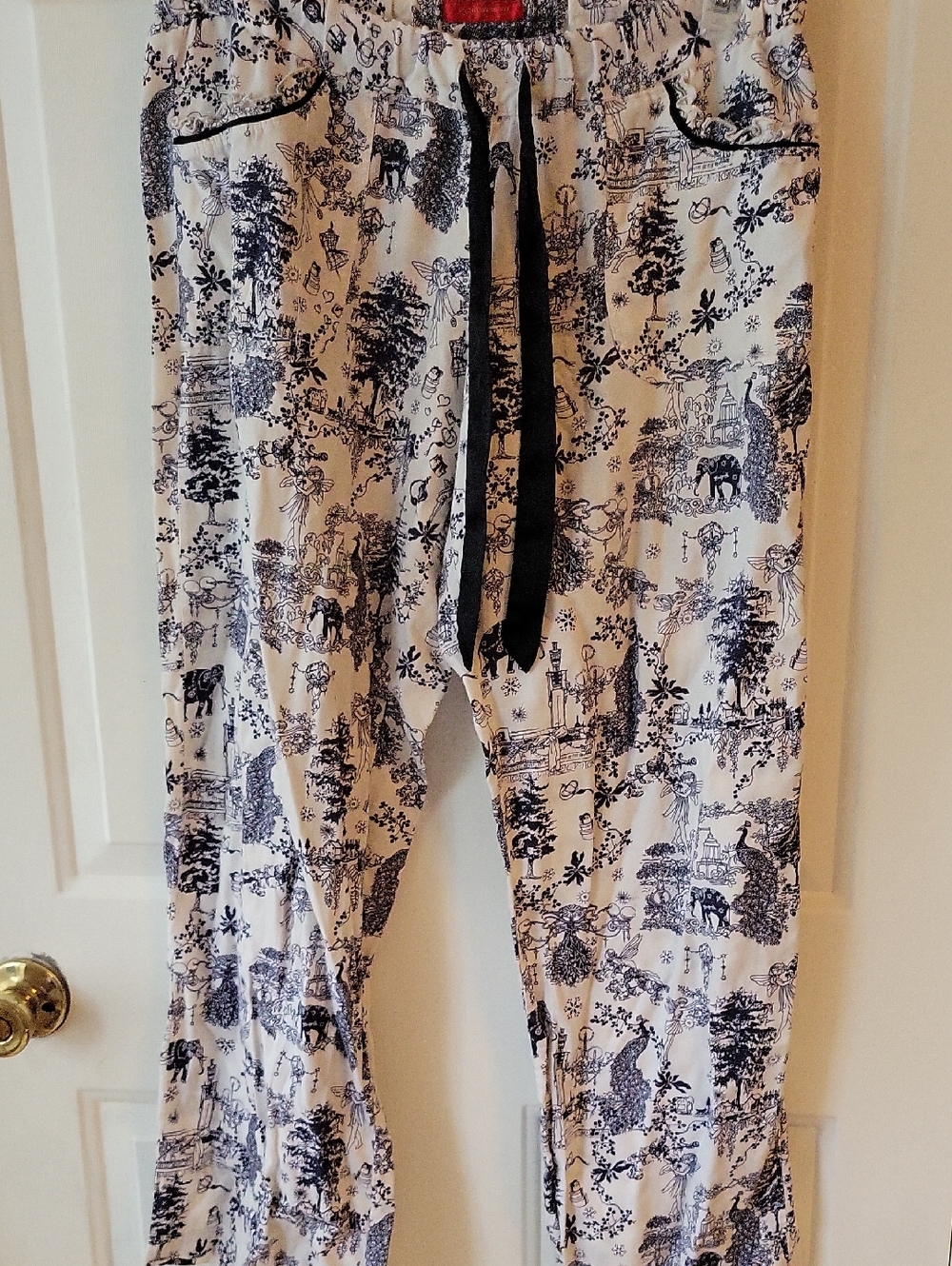 Victoria's Secret White and Black Printed Lounge Bottoms